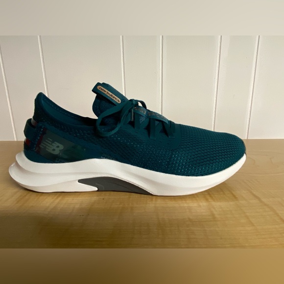 New Balance Shoes for Women - Size 9 - New in Box - Deep Ocean/Reflection - Picture 4 of 11